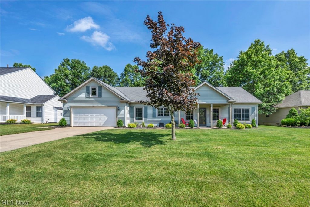 1017 Glendalough Avenue, Grafton, OH