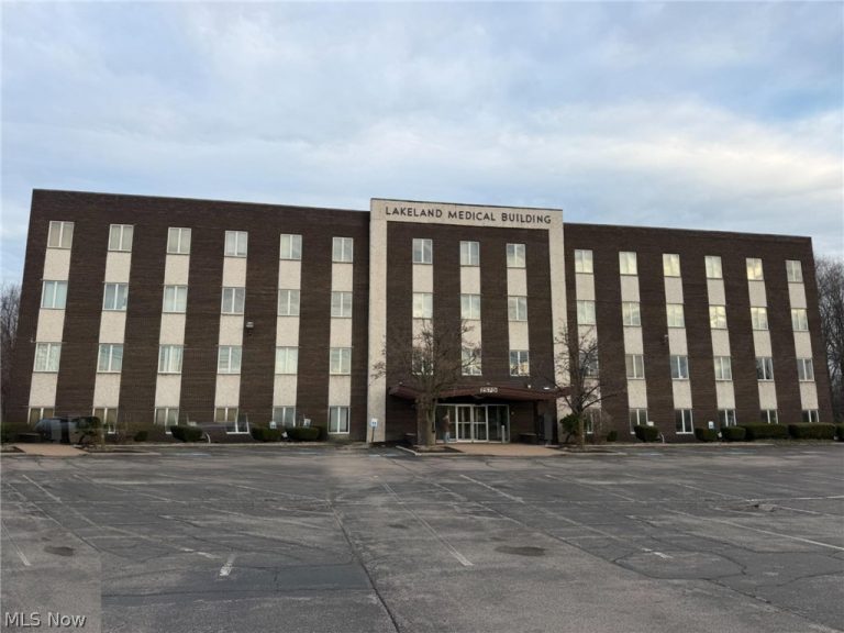 25701 Lakeland Boulevard, Euclid, OH, 44132