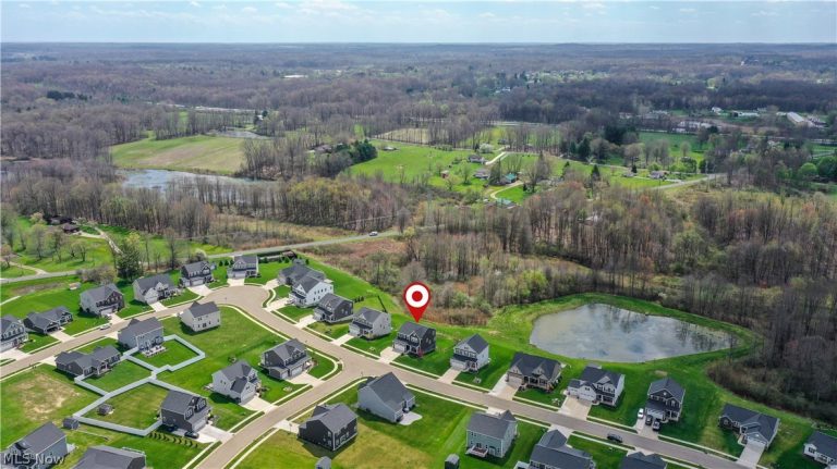 2310 Orchard Circle, Ravenna, OH - Photo 5