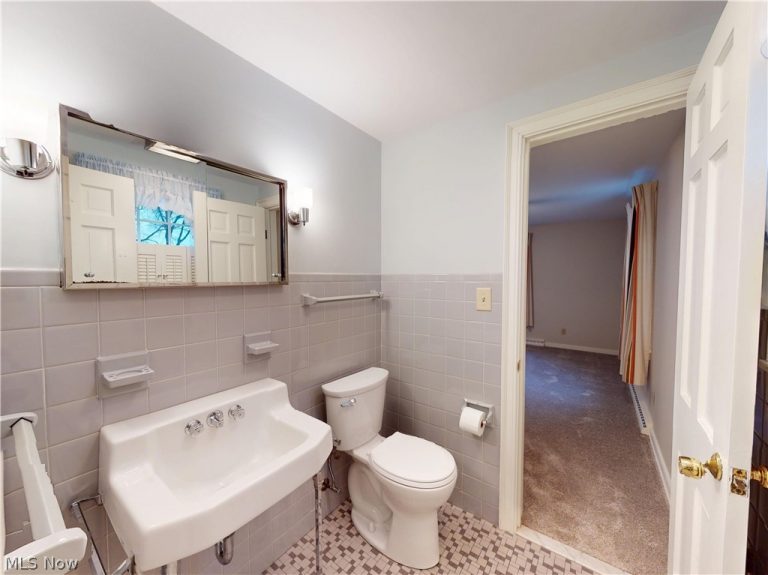 145 Overlook Road, Painesville Twp, OH - Photo 8