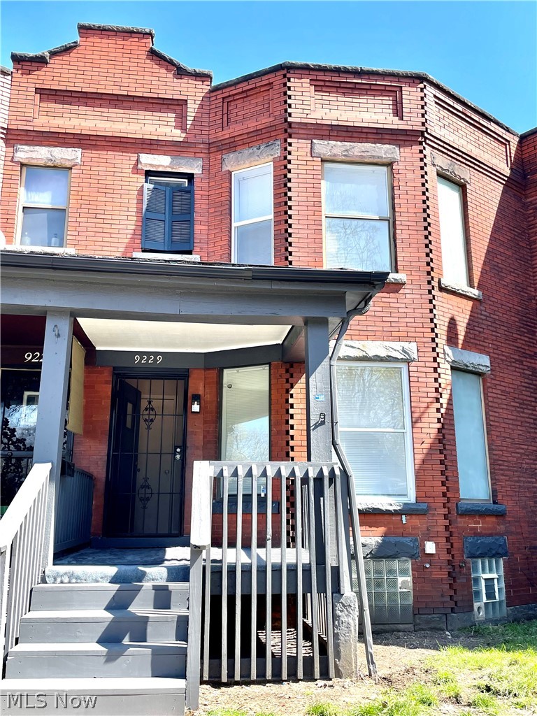9229 Rosalind Avenue, Cleveland, OH, 44106