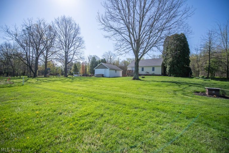 1150 Beech Street, Alliance, OH - Photo 8