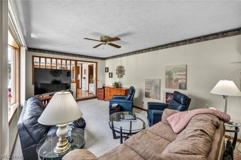 14126 Crystal Creek Drive, Strongsville, OH - Photo 8