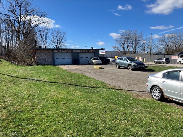 411 West Avenue, Tallmadge, OH - Photo 4