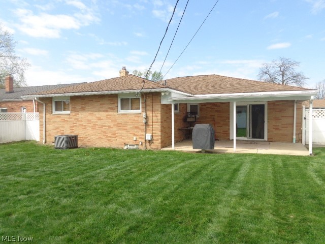 6195 Jamestown Drive, Parma, OH - Photo 3