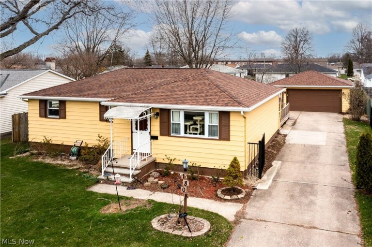 1808 42nd Street, Lorain, OH - Photo 3