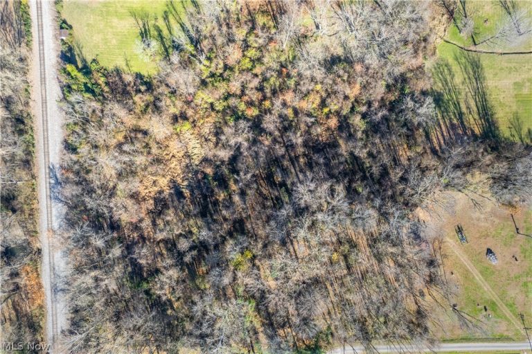 N Pleasants Highway, St Marys, WV, 26170