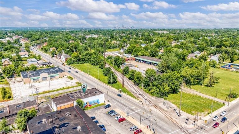 13014 Miles Avenue, Cleveland, OH - Photo 6