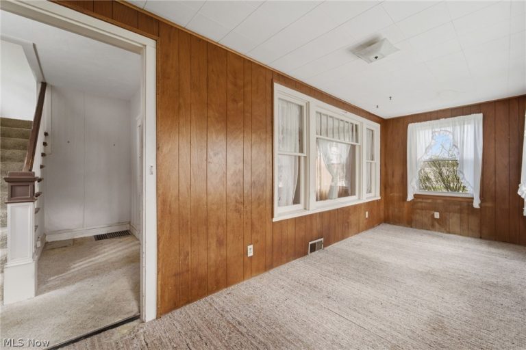284 Main Road, Conneaut, OH - Photo 6