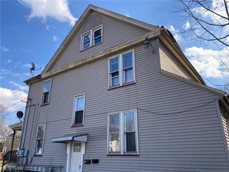 32 Summit Avenue, Niles, OH - Photo 5