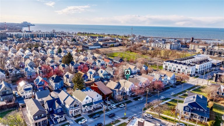 1356 58th Street, Cleveland, OH - Photo 2