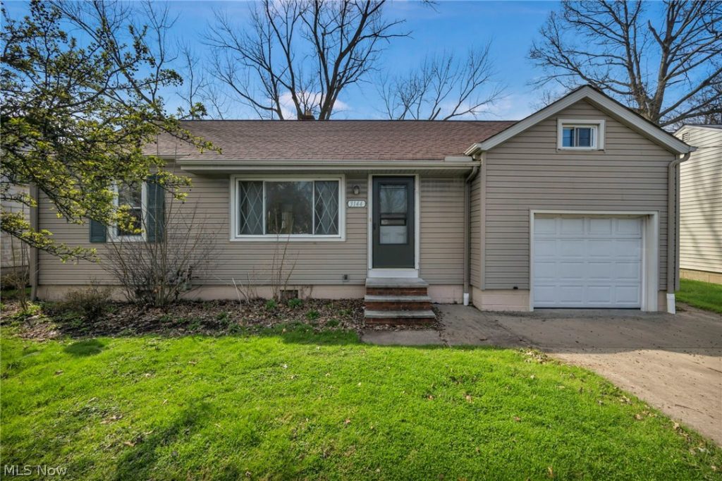 3144 Lost Nation Blvd, Willoughby, OH