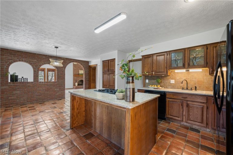 490 Johnson Road, Kent, OH - Photo 5