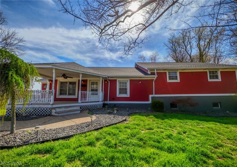 71805 Sharon Road, Bridgeport, OH - Photo 2