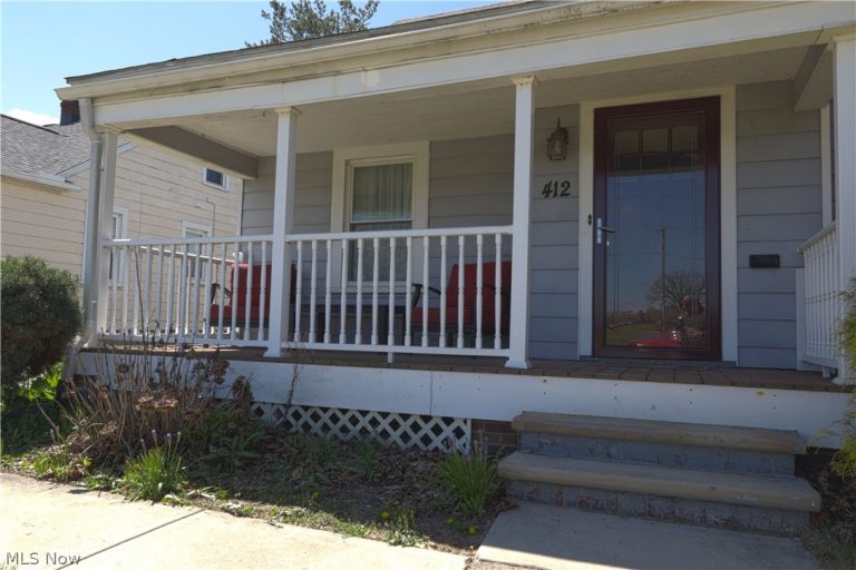412 Alexander Avenue, Lorain, OH - Photo 2