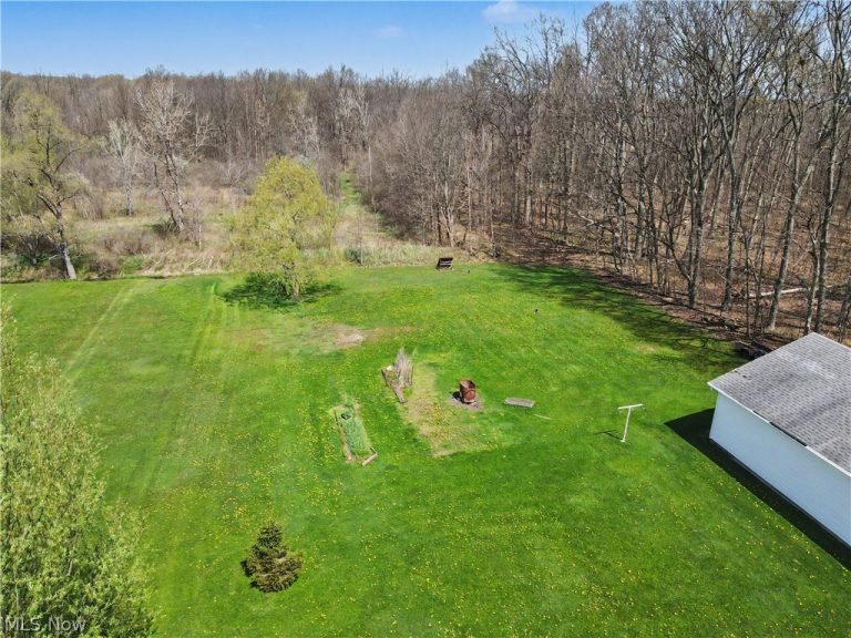 9235 Cable Line Road, Diamond, OH - Photo 6