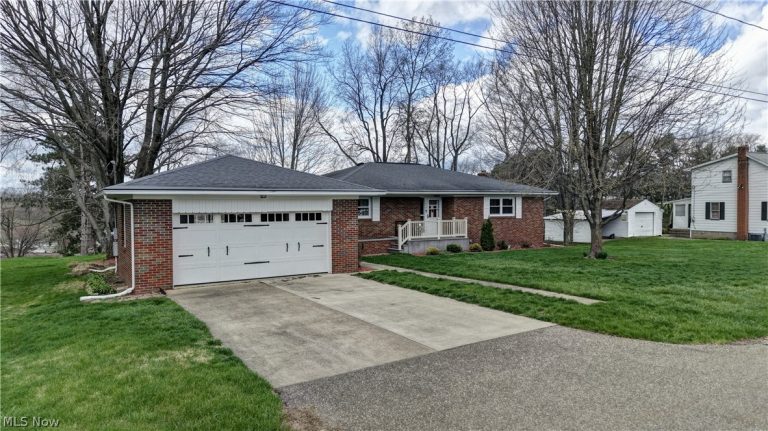 336 High Street, Sugarcreek, OH - Photo 4