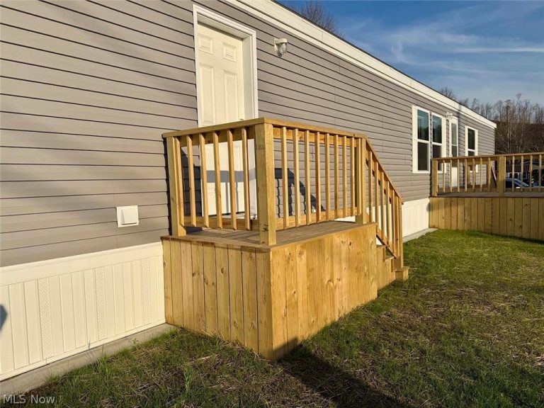 924 Mountain View Drive, Minerva, OH - Photo 4