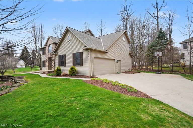 9498 Andrew Drive, Twinsburg, OH - Photo 5