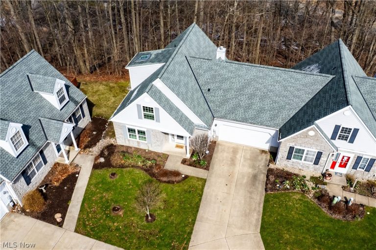 7770 Arbor Way, Parma, OH - Photo 3