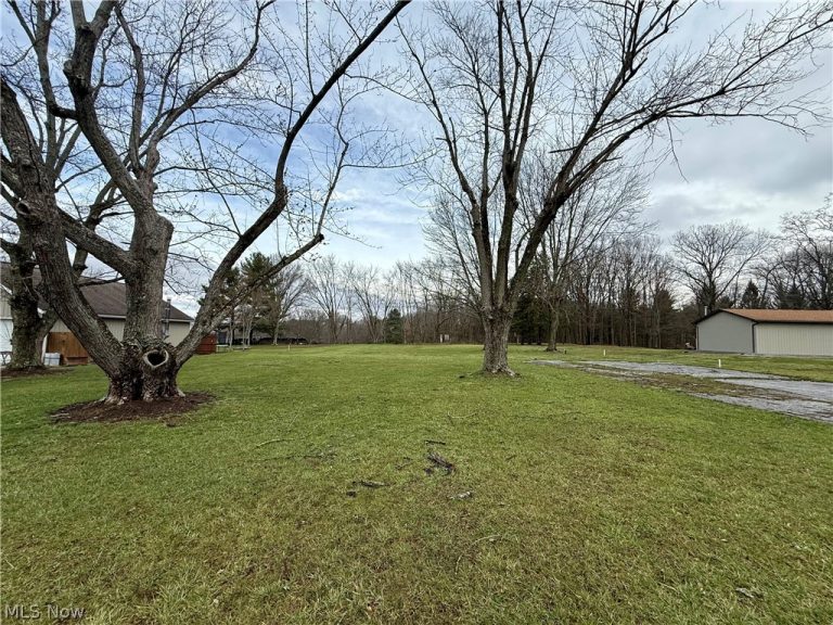 9914 Hill Drive, Canfield, OH - Photo 3