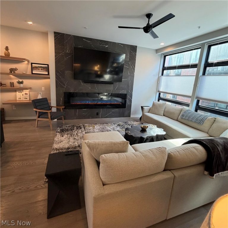 3110 Vine Court, Cleveland, OH - Photo 4