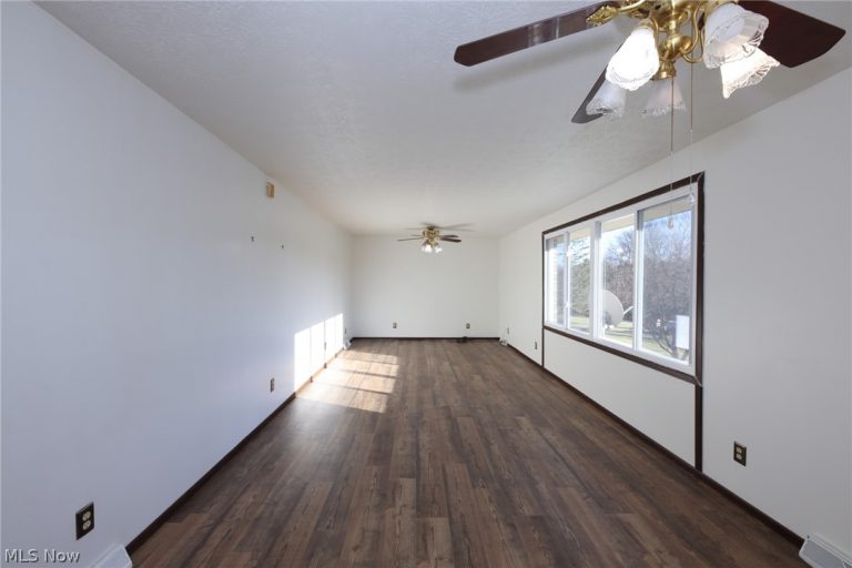 125 Meadowood Drive, New Cumberland, WV - Photo 5