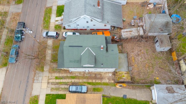 559 Morgan Avenue, Akron, OH - Photo 4