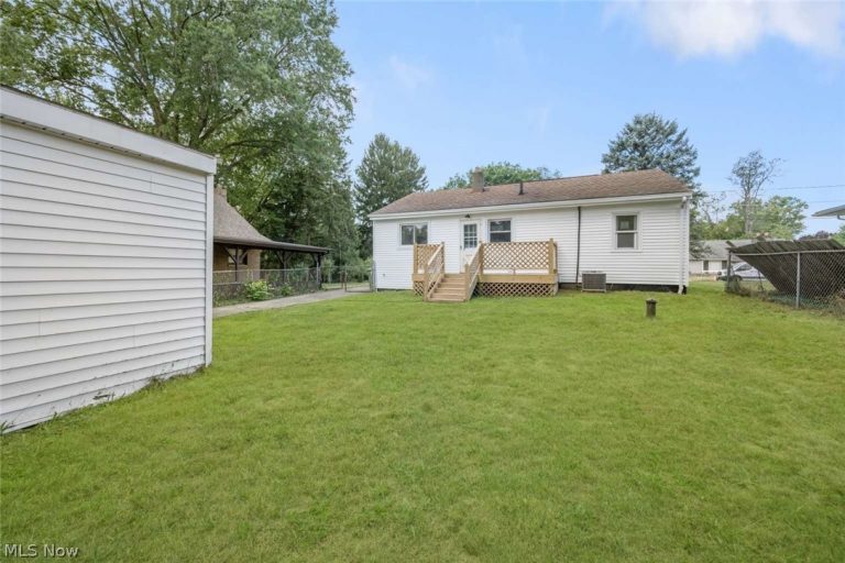 1357 Shanafelt Avenue, Akron, OH - Photo 5