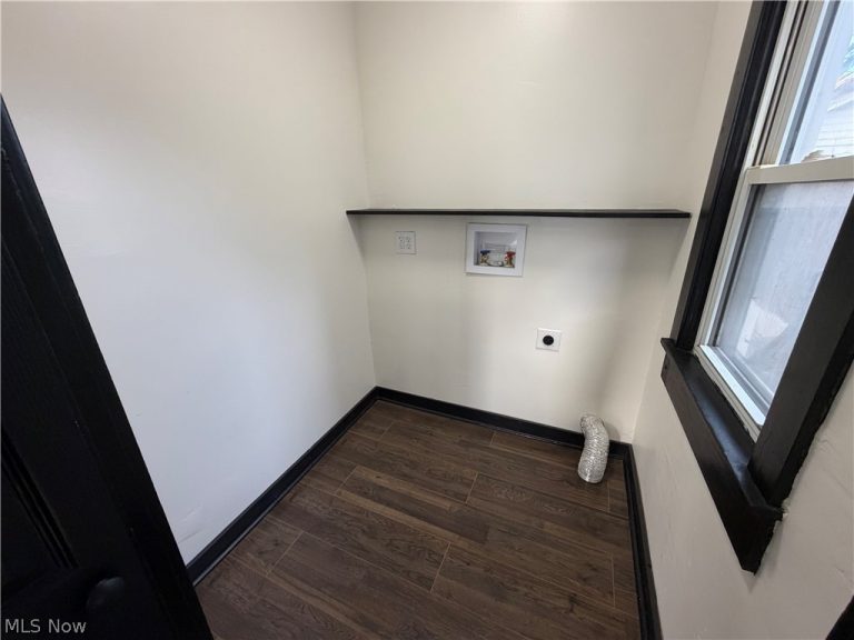 1529 Stark Avenue, Canton, OH - Photo 8