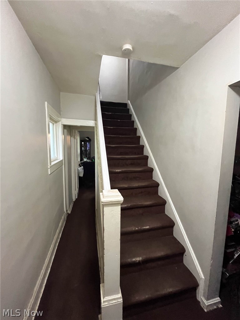 465 142nd Street, Cleveland, OH - Photo 8