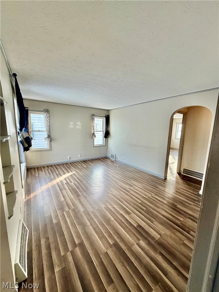 5212 105 Street, Garfield Heights, OH - Photo 4