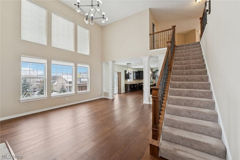 866 Somerby Circle, Uniontown, OH - Photo 8
