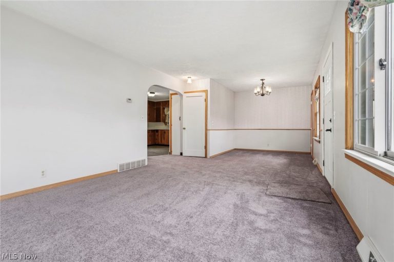 1321 Spangler Road, Canton, OH - Photo 6