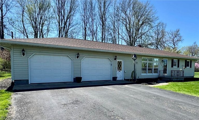 4644 Spencer Circle, Geneva, OH - Photo 2
