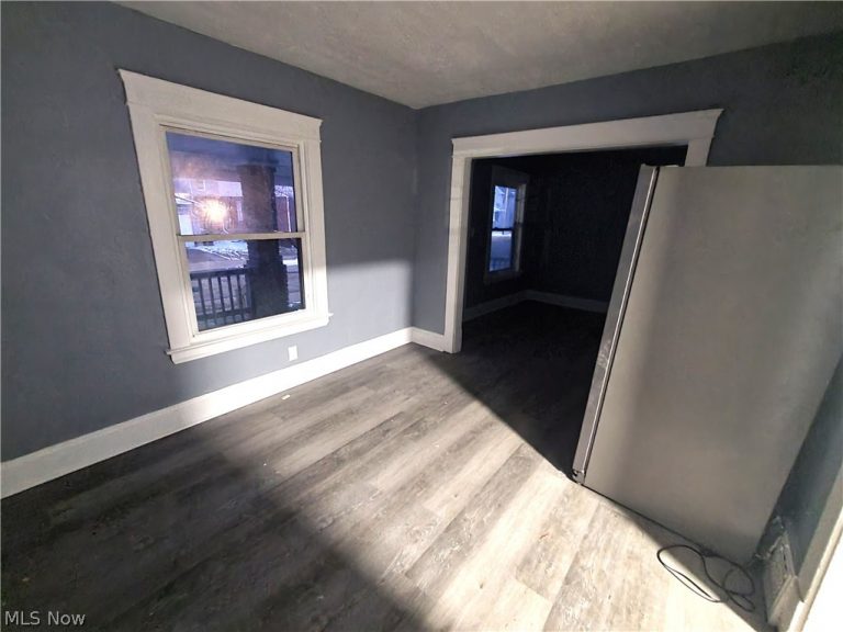 1140 144 Street, Cleveland, OH - Photo 5