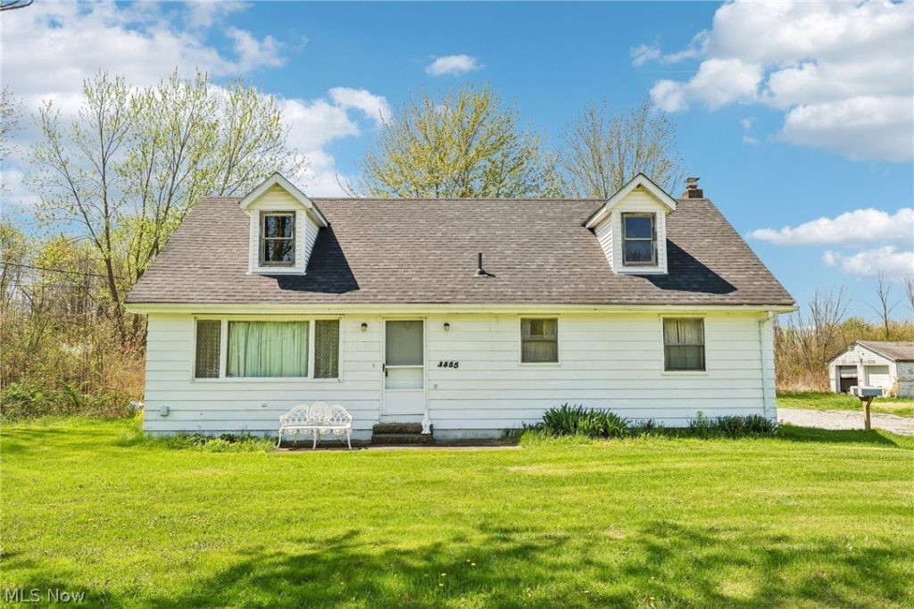 3855,3871 Broadway, Geneva, OH
