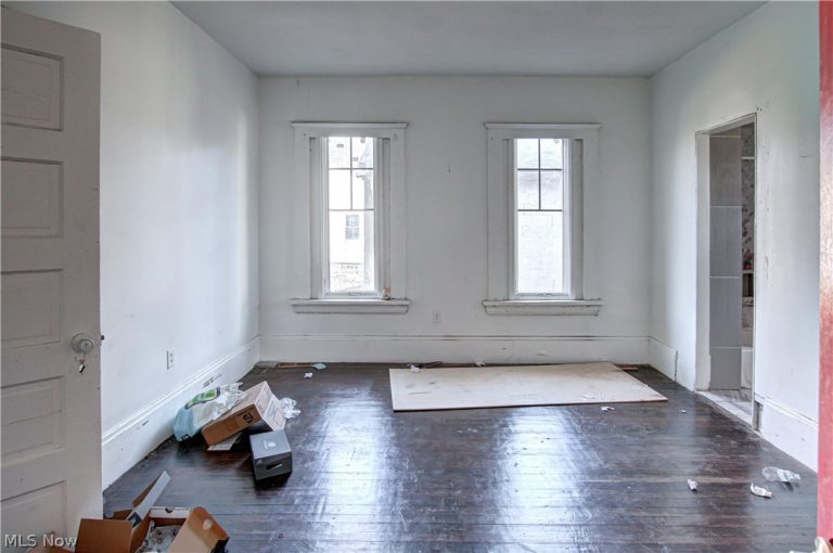 7700 Denison Avenue, Cleveland, OH - Photo 8