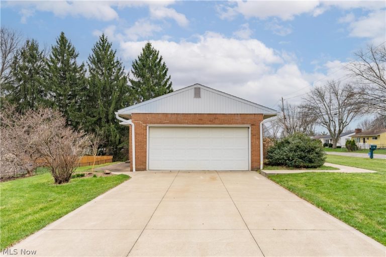 740 Marion Avenue, Massillon, OH - Photo 3