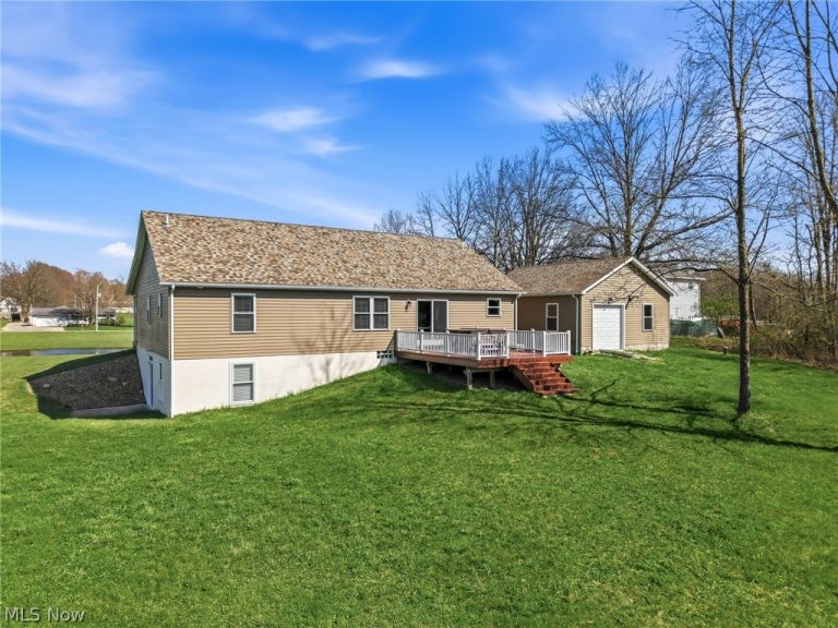 3766 Pothour Wheeler Road, Hubbard, OH - Photo 5