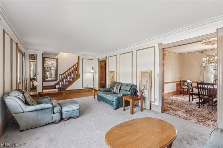 1870 Dallas Avenue, Akron, OH - Photo 4