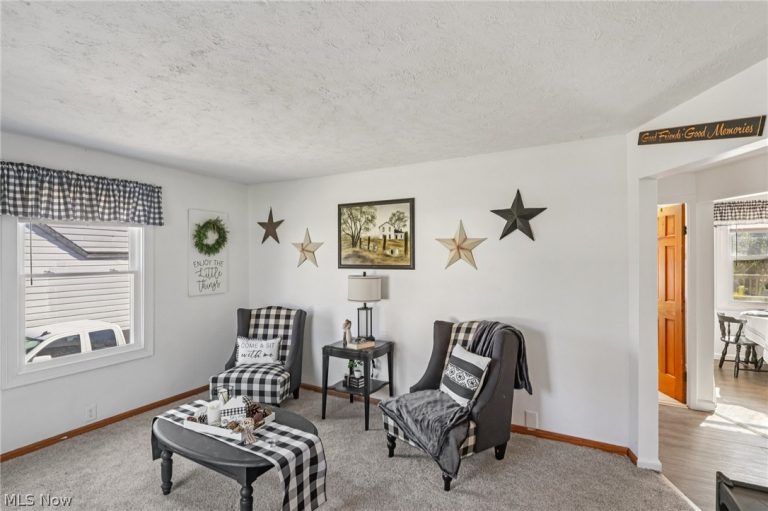 2825 Orchard Drive, Willoughby Hills, OH - Photo 8