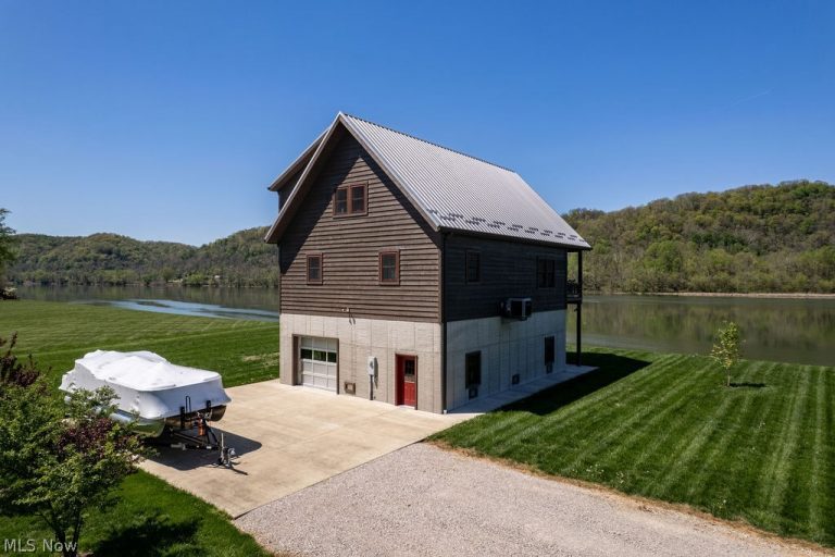 146 S. River Rail Lane, St Marys, WV - Photo 8
