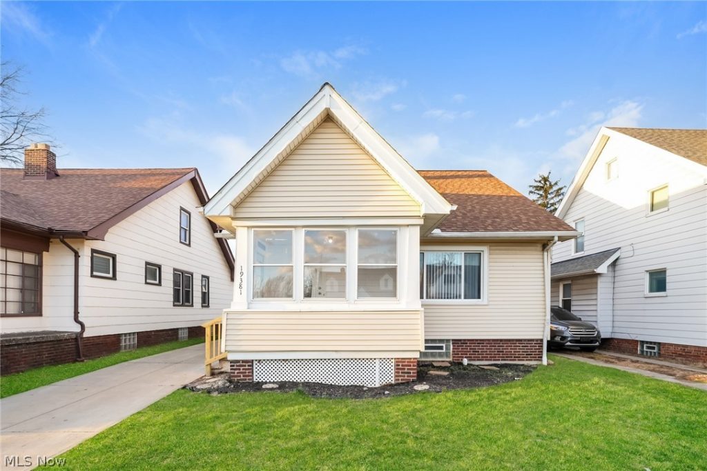 19381 Monterey Avenue, Euclid, OH