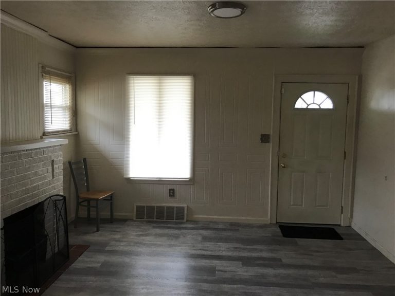 1214 Mckinley Avenue, Akron, OH - Photo 5