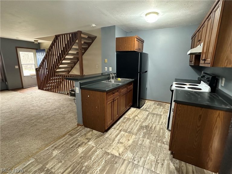 3314 Woodland Trail #C, Cortland, OH - Photo 4
