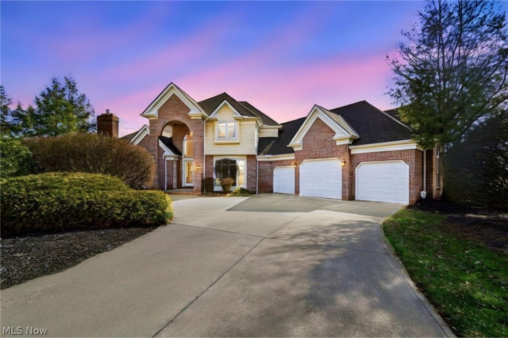 23855 Rim Drive, Columbia Station, OH