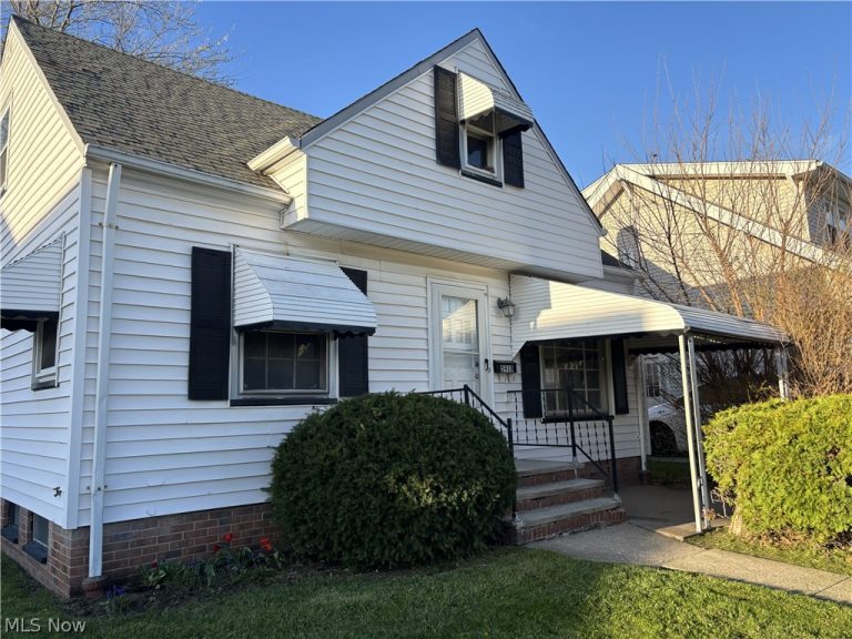 5910 Velma Avenue, Parma, OH - Photo 2