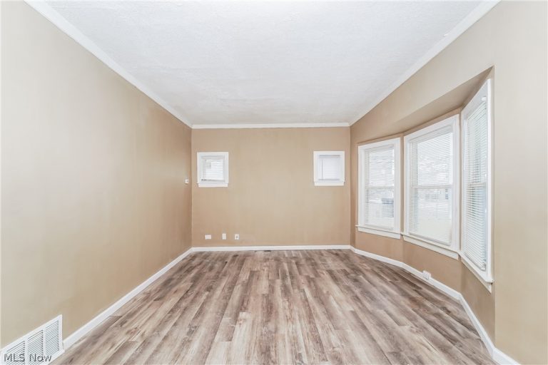 2021 93rd Street, Cleveland, OH - Photo 3