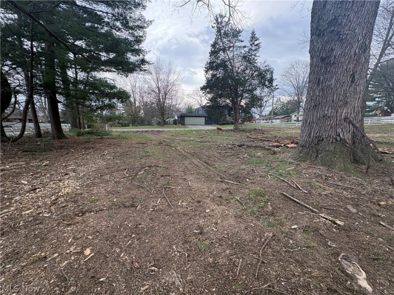 Winkler Drive, Dover, OH, 44622